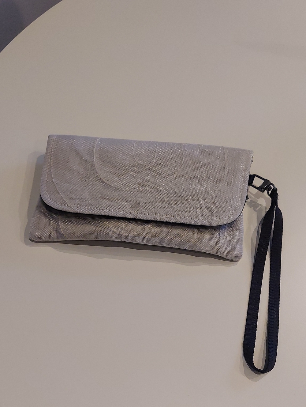 Smateria Champagne Mesh Clutch